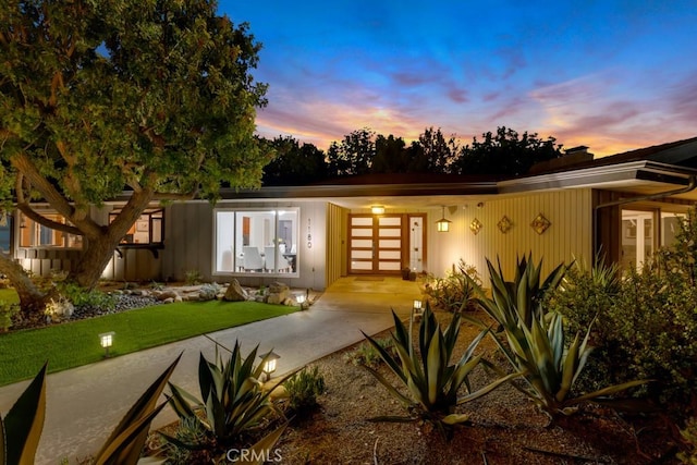 1180 Calle Pecos, Thousand Oaks, CA 91360 - mid-century inspired home with a yard and concrete driveway