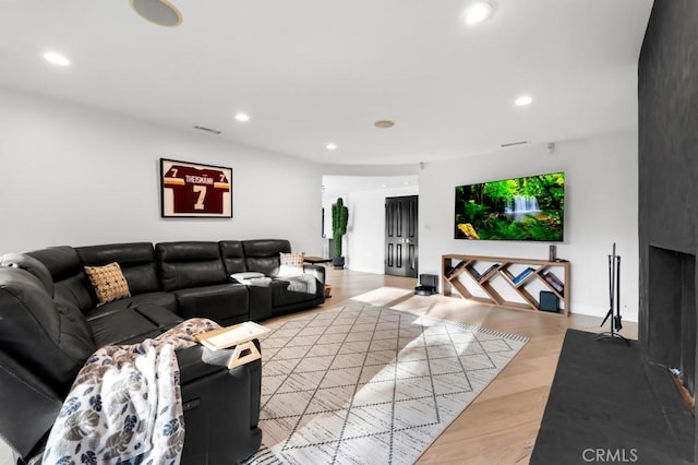 1180 Calle Pecos, Thousand Oaks, CA 91360 - living room with recessed lighting and light wood finished floors