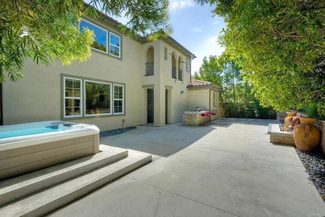 3518 Camino Cereza, Carlsbad, CA 92009 - view of patio featuring a hot tub