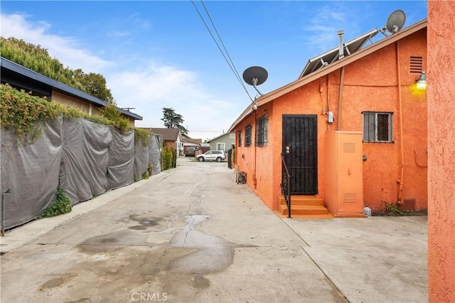 157 E 70th St, Los Angeles, CA 90003 - view of concrete driveway
