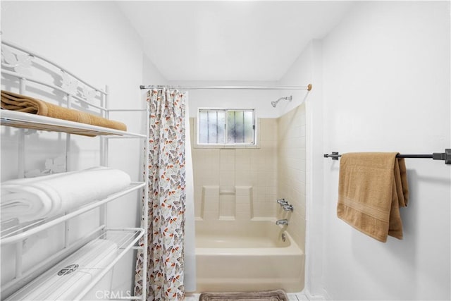 157 E 70th St, Los Angeles, CA 90003 - bathroom featuring shower / bath combination with curtain