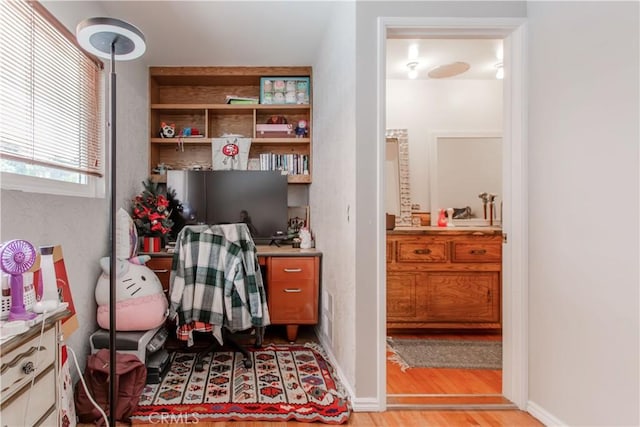 2546 Northmoor Dr, Corona, CA 92882 - office space with light wood finished floors