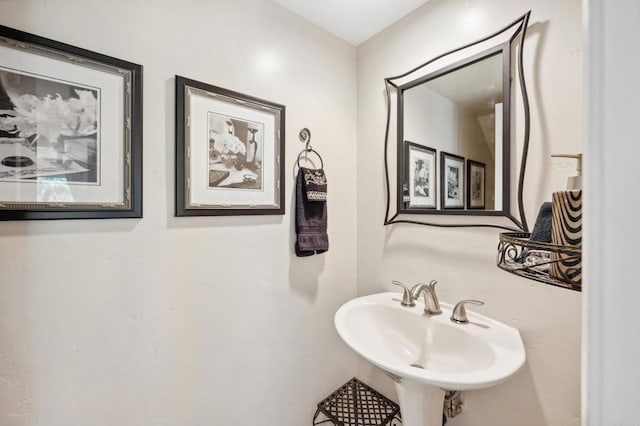 6839 Caminito Sueno, Carlsbad, CA 92009 - bathroom with a sink