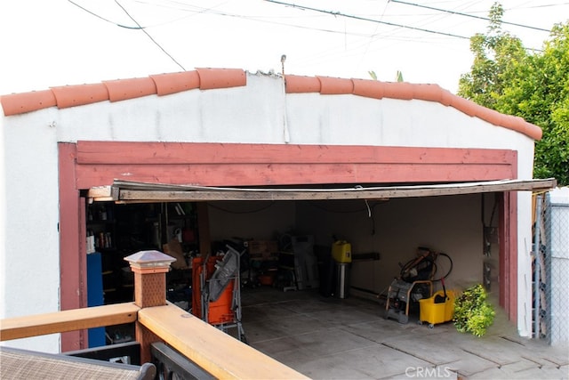 1831 W 68th St, Los Angeles, CA 90047 - view of garage
