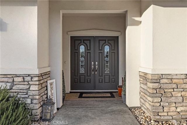 678 Colusa, Gridley, CA 95948 - property entrance with stone siding and stucco siding