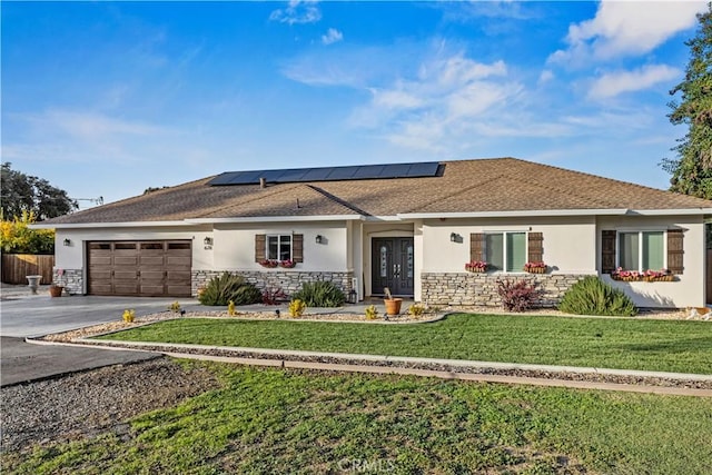 678 Colusa, Gridley, CA 95948 - ranch-style house with an attached garage, stucco siding, and stone siding