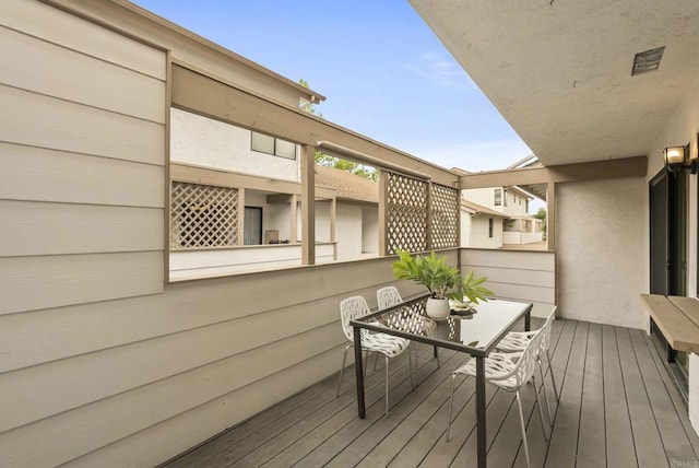 4535 Chateau Dr, San Diego, CA 92117 - view of deck