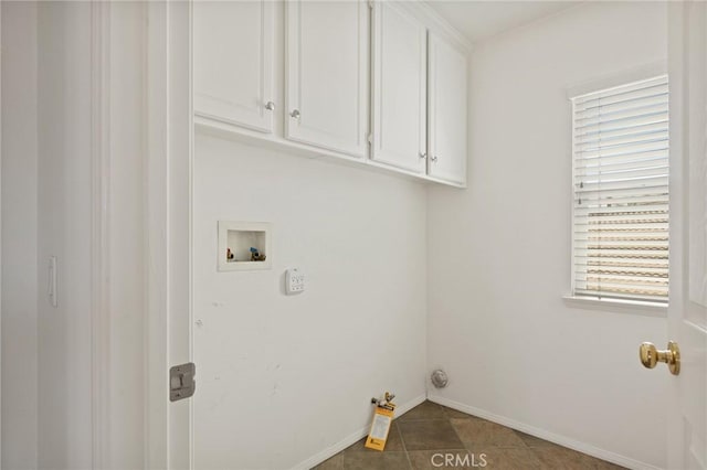 1665 Valley Falls Ave, Redlands, CA 92374 - laundry area with washer hookup, baseboards, cabinet space, gas dryer hookup, and tile patterned floors