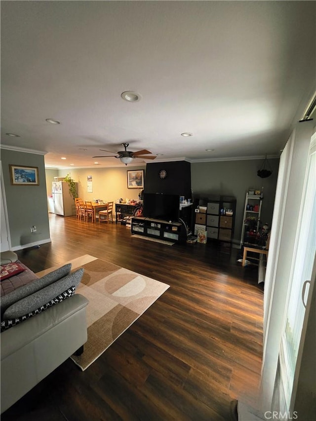 21901 Moneta Ave Unit 21, Carson, CA 90745 - living room with crown molding, recessed lighting, a ceiling fan, and wood finished floors