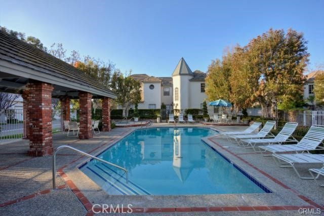 25536 Rue Terrase Unit 17, Laguna Niguel, CA 92677 - community pool with a patio