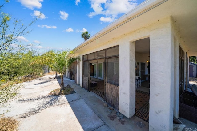 2620 Mar Vinga, Fallbrook, CA 92028 - view of patio / terrace with a sunroom