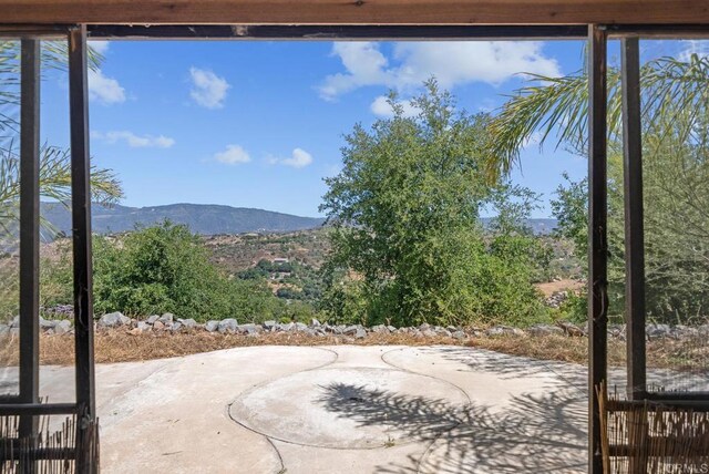 2620 Mar Vinga, Fallbrook, CA 92028 - view of patio with a mountain view
