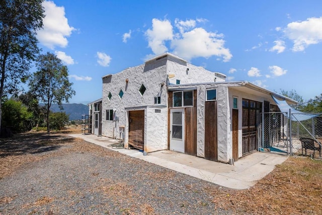 2620 Mar Vinga, Fallbrook, CA 92028 - rear view of property with a mountain view