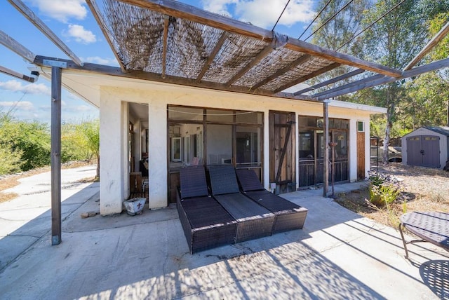2620 Mar Vinga, Fallbrook, CA 92028 - view of patio / terrace with a sunroom