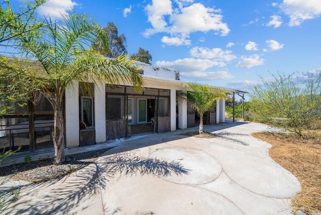 2620 Mar Vinga, Fallbrook, CA 92028 - back of house with stucco siding, concrete driveway, a garage, and a patio area
