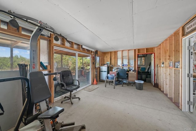 2620 Mar Vinga, Fallbrook, CA 92028 - office with plenty of natural light and wooden walls