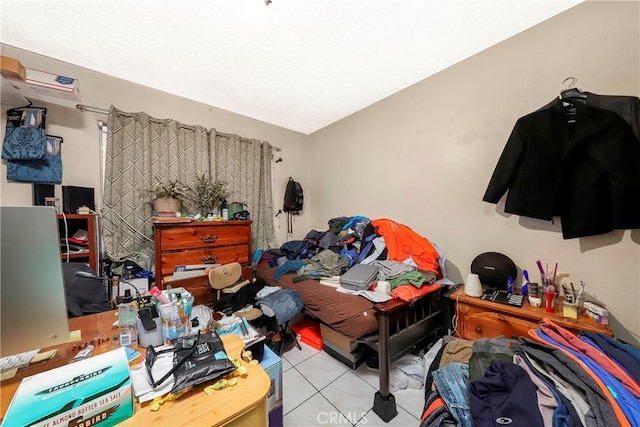 333 W D St, Wilmington, CA 90744 - view of tiled bedroom
