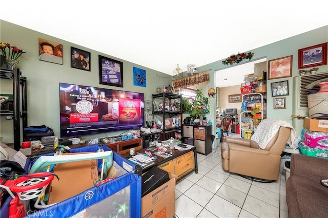 333 W D St, Wilmington, CA 90744 - living area with tile patterned floors