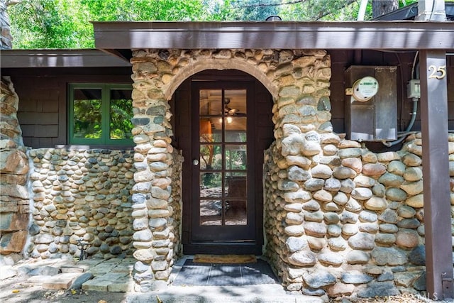 25 Hot Spring Canyon Rd, San Juan Capistrano, CA 92675 - property entrance with stone siding