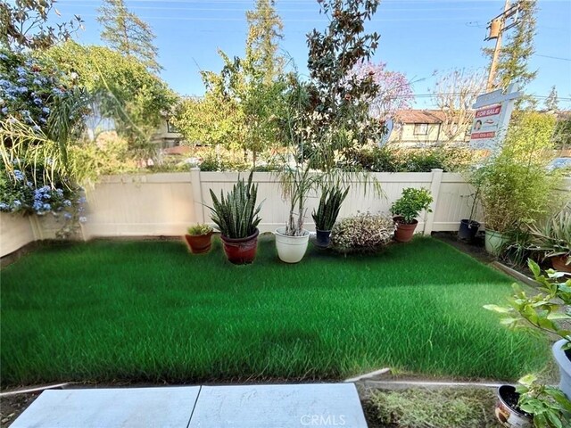 9758 N Abrego Ct, Panorama City, CA 91402 - photo 28