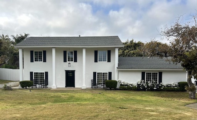 402 Parkwood Ln, Encinitas, CA 92024 - greek revival house with stucco siding and a front yard