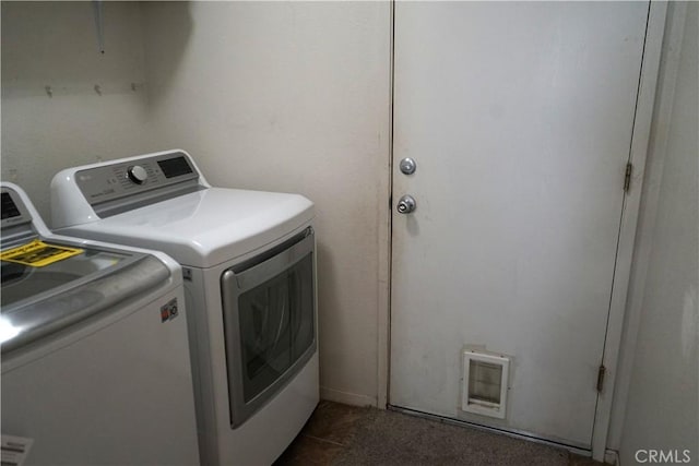 2068 Spy Glass Ct, Merced, CA 95340 - washroom with washing machine and clothes dryer