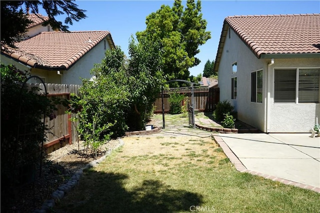 2068 Spy Glass Ct, Merced, CA 95340 - view of yard with a patio