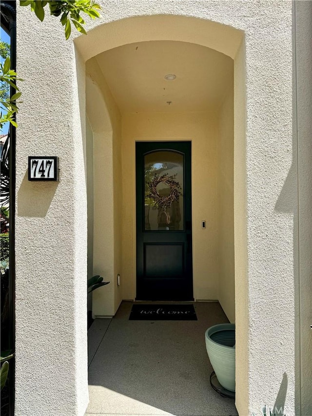 747 Spring Gdn, Irvine, CA 92618 - property entrance featuring stucco siding