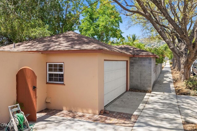 339 2nd St, Fillmore, CA 93015 - view of garage