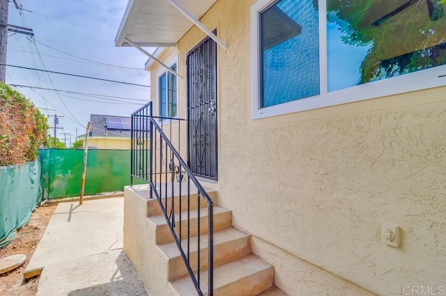 418 Dewey St, San Diego, CA 92113 - view of stairs