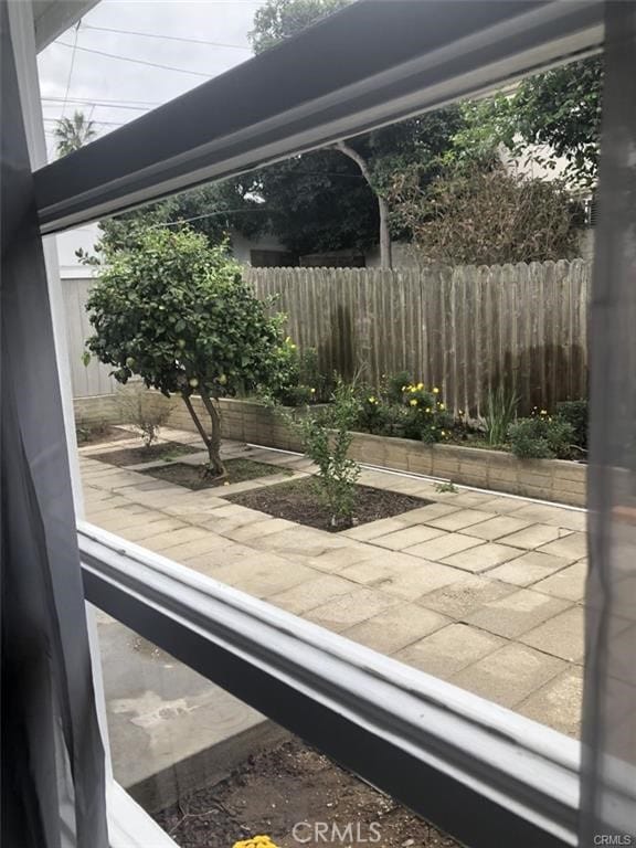 3512 Palm Ave, Manhattan Beach, CA 90266 - view of patio / terrace