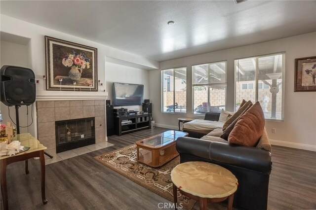 2752 E Newgrove St, Lancaster, CA 93535
