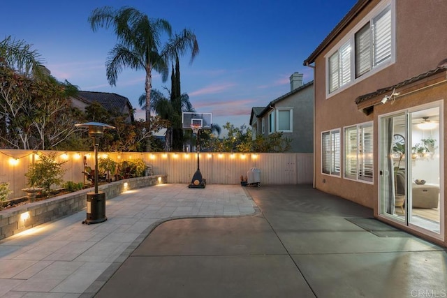 16231 Palomino Mesa Ct, San Diego, CA 92127 - fenced backyard with a patio area