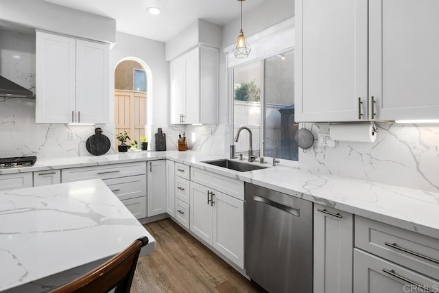 16231 Palomino Mesa Ct, San Diego, CA 92127 - kitchen with appliances with stainless steel finishes, a sink, backsplash, white cabinetry, and recessed lighting