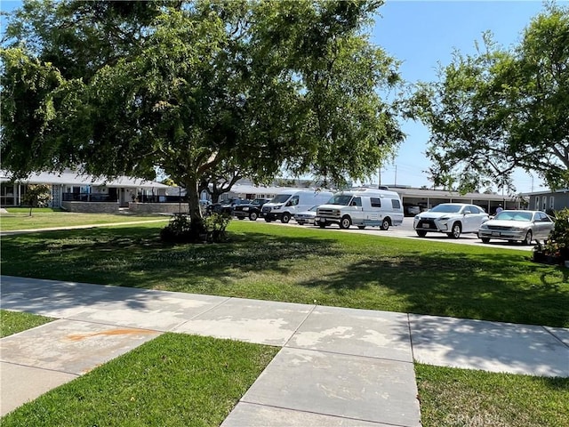 13962 El Dorado Dr Unit M2-60E, Seal Beach, CA 90740 - view of grassy yard