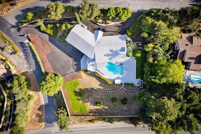 1051 Via Rancho Pkwy, Escondido, CA 92029 - bird's eye view of a pool