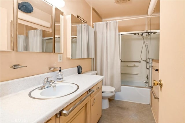 332 E 7th St, San Jacinto, CA 92583 - bathroom featuring toilet, vanity, and shower / tub combo with curtain