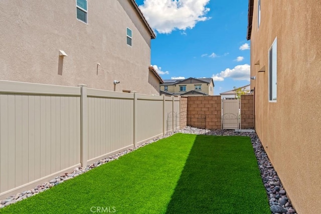 29589 Woodcreek Trl, Winchester, CA 92596 - view of yard