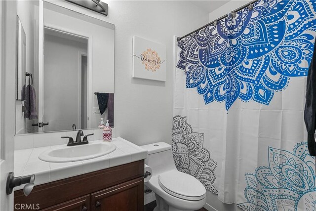 29259 Black Pine Way, Saugus, CA 91390 - full bath with vanity, toilet, and a shower with curtain
