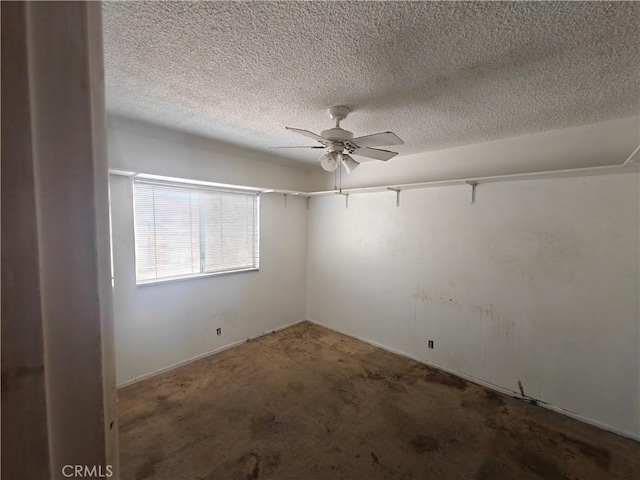 925 W Autumn Dr, Anaheim, CA 92805 - empty room with a textured ceiling and ceiling fan