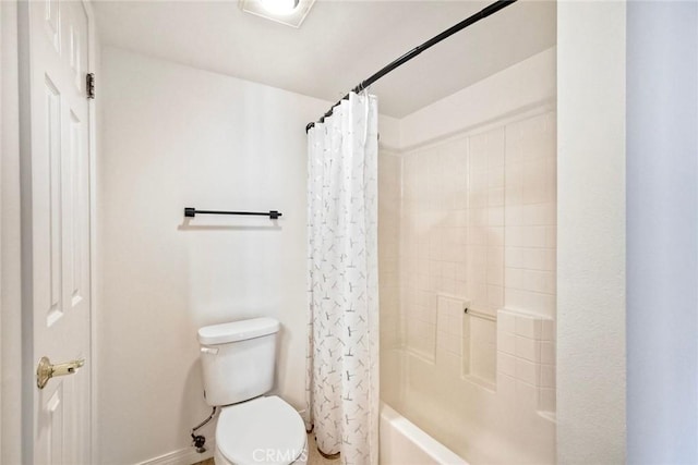 150 N River Cir Unit 306, Oceanside, CA 92057 - bathroom with toilet, shower / bath combination with curtain, and baseboards