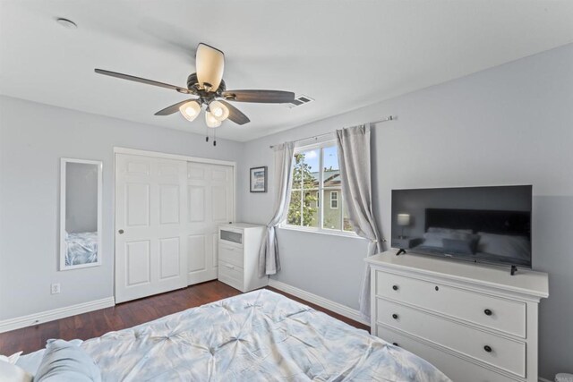 9925 Fieldthorn St, San Diego, CA 92127 - bedroom with baseboards, wood finished floors, ceiling fan, and a closet