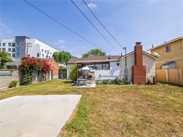 5526 W 118th Pl, Hawthorne, CA 90304 - view of yard with a patio area and a gazebo