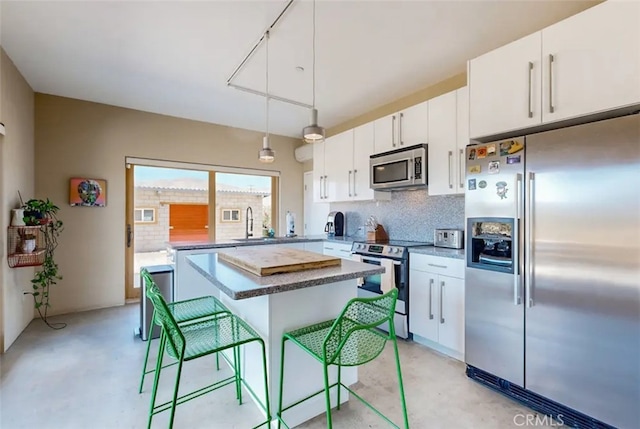 14991 Mcgarger Rd, Desert Hot Springs, CA 92240 - photo 5