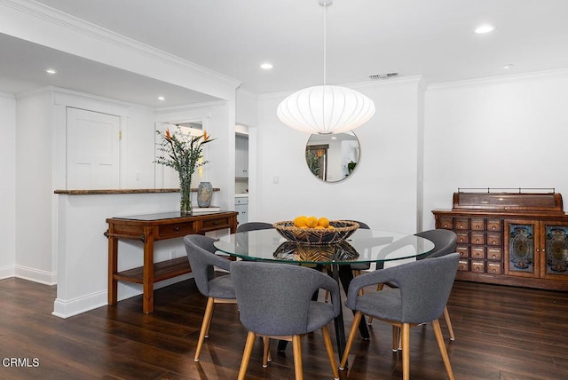 1245 S Orange Grove Blvd Unit 5, Pasadena, CA 91105 - dining room featuring dark wood finished floors, ornamental molding, and recessed lighting