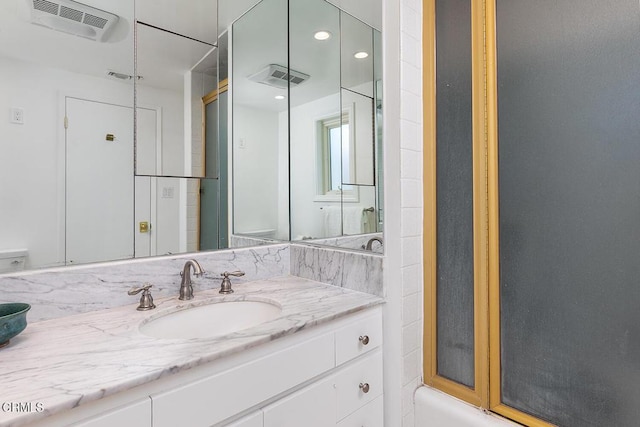 1245 S Orange Grove Blvd Unit 5, Pasadena, CA 91105 - bathroom with vanity and a shower