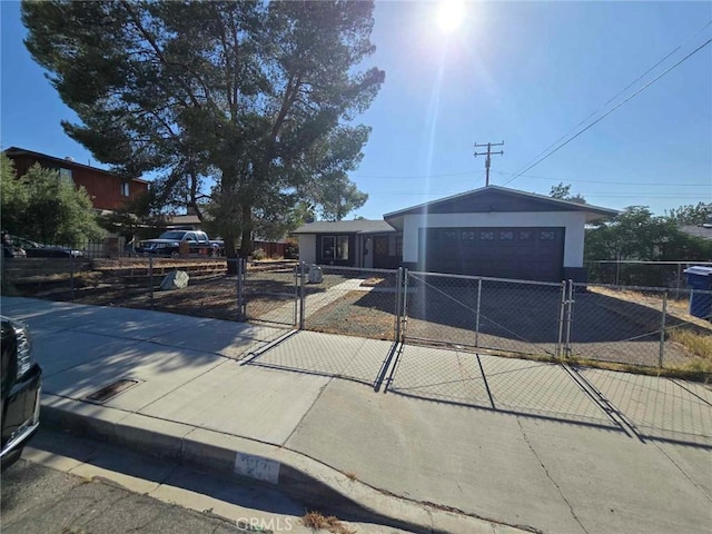 312 Del Mar Ave, Barstow, CA 92311 - photo 2