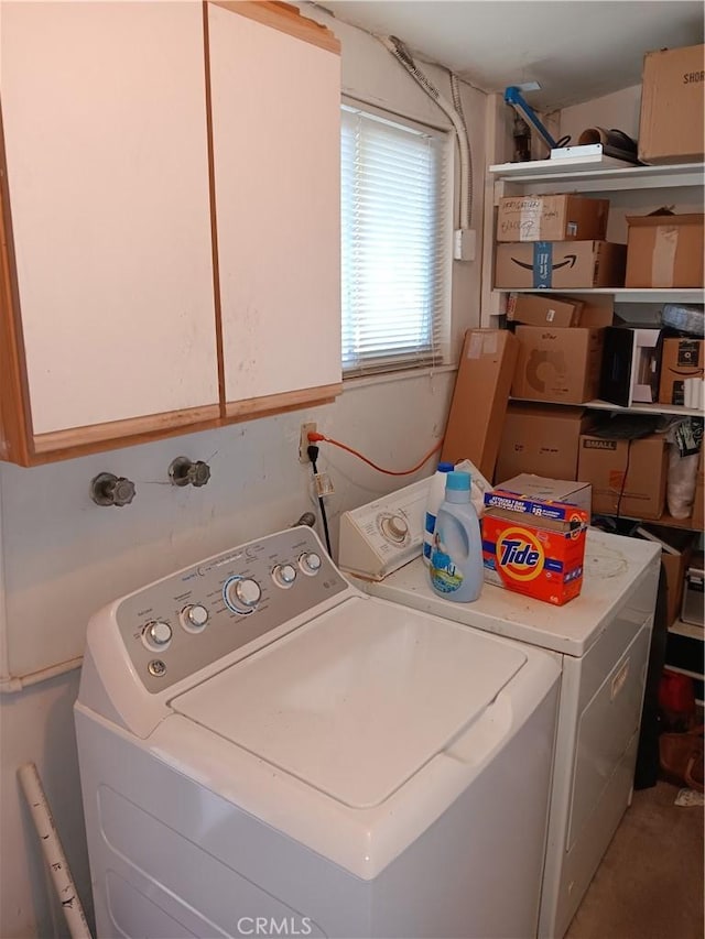 4301 Manson Ave, Woodland Hills, CA 91364 - laundry area featuring washer and clothes dryer and cabinet space