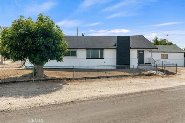 901 Hazelton St, Maricopa, CA 93252 - photo 2