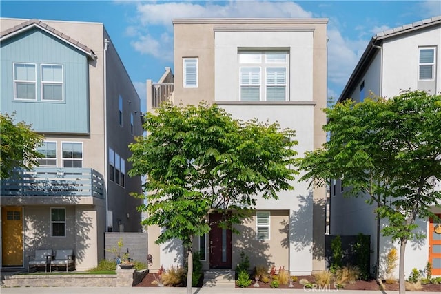25 Splendor Way, Rancho Mission Viejo, CA 92694 - view of front facade with stucco siding